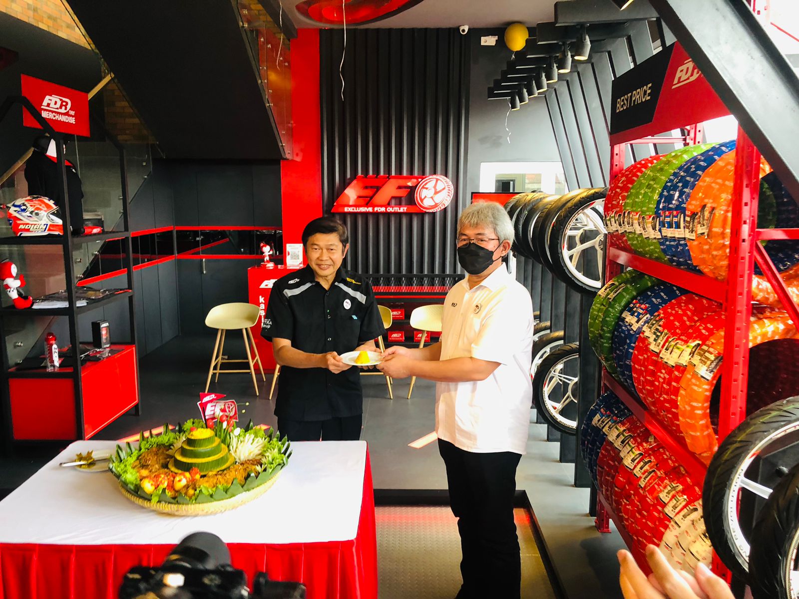 Hari Ini, Exclusive FDR Outlet Bandung Resmi Dibuka