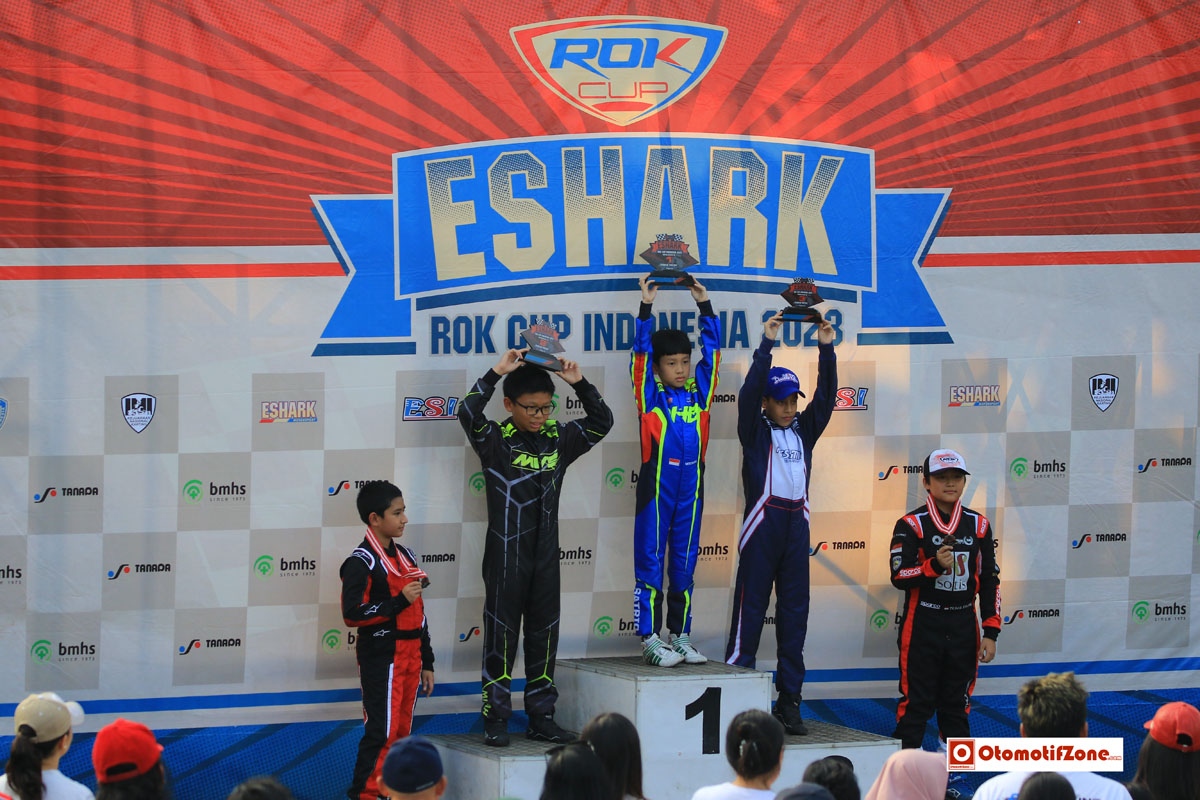 Michael Vino Satrio juara final B