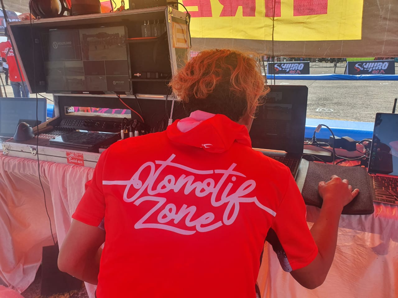 Event Club Menggunakan sistem Live Streaming