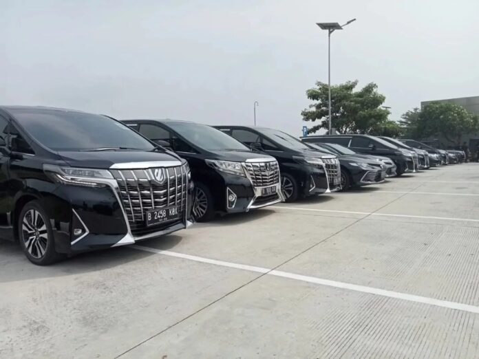 Panduan Memilih Mobil Sewaan Yang Cocok Untuk Kebutuhan Anda