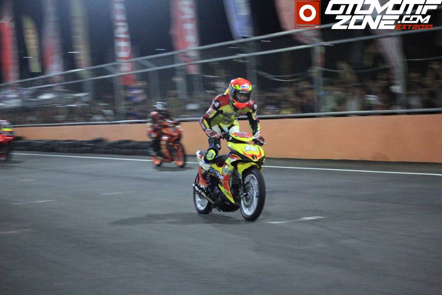 Awhin  Juara Race 1 Expert
