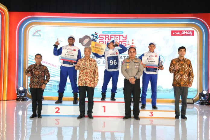 DAM_AHSRIC001 (Amizar Maas & Adni Rahmat) Daya Adicipta Motora