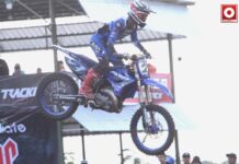 Reyno Aprilian Bawa JU Pemula Seri 2 Kratingdaeng Supercroser Tulungagung