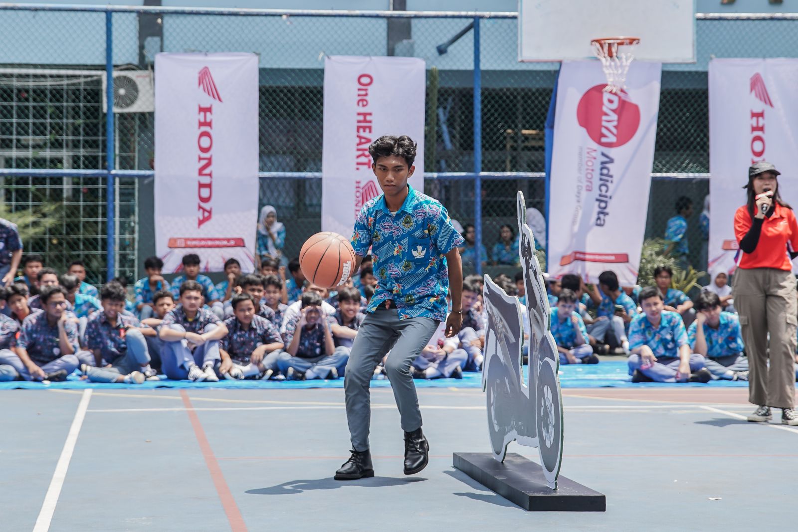 Roadshow Honda DBL West Java Series, 3.500 Pelajar Diberikan Edukasi Safety Riding