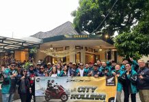 Komunitas Honda PCX Bandung Gelar Community Gathering di Gedung Sate Komunitas Honda PCX Bandung Gelar Community Gathering di Gedung Sate