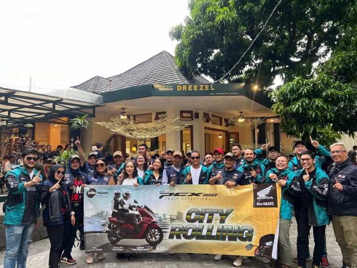 Komunitas Honda PCX Bandung Gelar Community Gathering di Gedung Sate