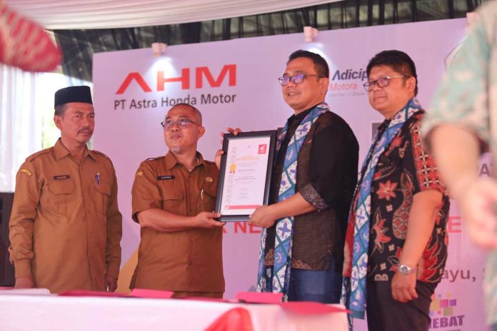 Sinergi Bagi Negeri, DAM Jalin Kerjasama dengan SMK Negeri 1 Gabuswetan Indramayu Terapkan Kurikulum Teknik Sepeda Motor Honda