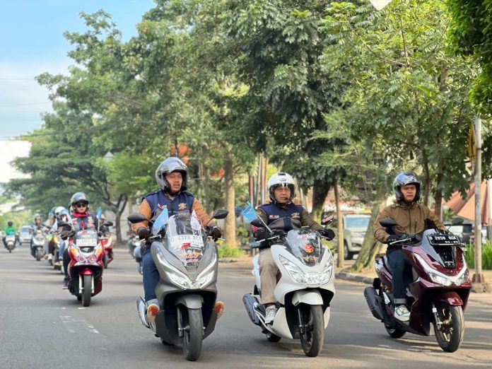 Tips Berkendara Motor dengan Aman di Lalu Lintas Padat Perkotaan