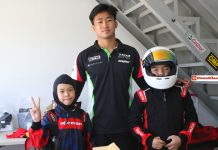 Jalani Race Internasional Perdana, Duo Andalan TKM Racing Kenzo Dan Darren Progres Bagus