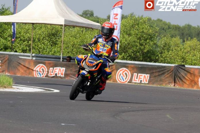 LFN Surabaya 2025 Duet Maut! Tuan Muda Setra Racing Kuasai Barisan Depan Kualifikasi Matic 130