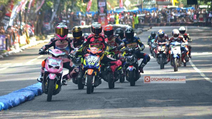 Pengcab IMI Ciamis Bareng Mr Pulley Sukses Gelar Road Race, Starter Membludak