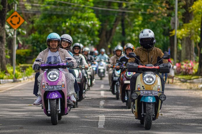 Scoopy Coffee Rave