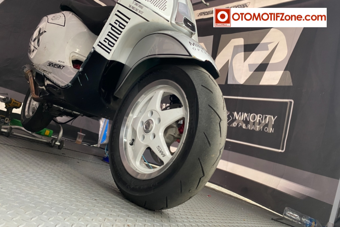 Scooter wheels