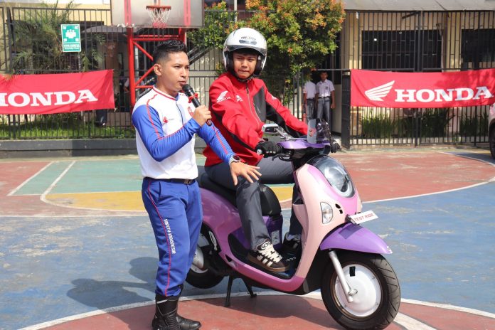 Tetap #Cari_Aman Saat Pergi ke Sekolah