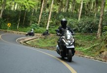 Hindari Menarik Gas Saat Menahan Motor di Tanjakan Hindari Menarik Gas Saat Menahan Motor