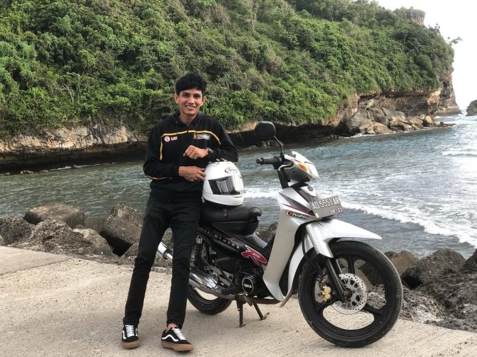 ngabuburide luur🏍💨#2takindonesia #f1zr #f1zrindonesia #araihelmet #two