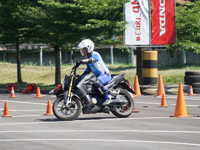 DAM Gelar Kompetisi Regional Safety Riding (1) DAM Gelar Kompetisi Regional Safety Riding