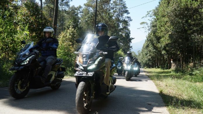 Touring Jarak Jauh Touring Jarak Jauh