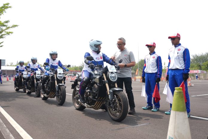 AHM Kalibrasi Kompetensi Instruktur Safety Riding