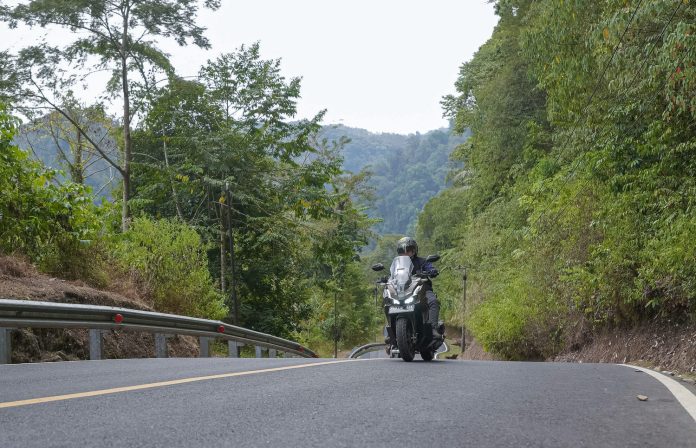 Hadapi Tanjakan Saat Touring